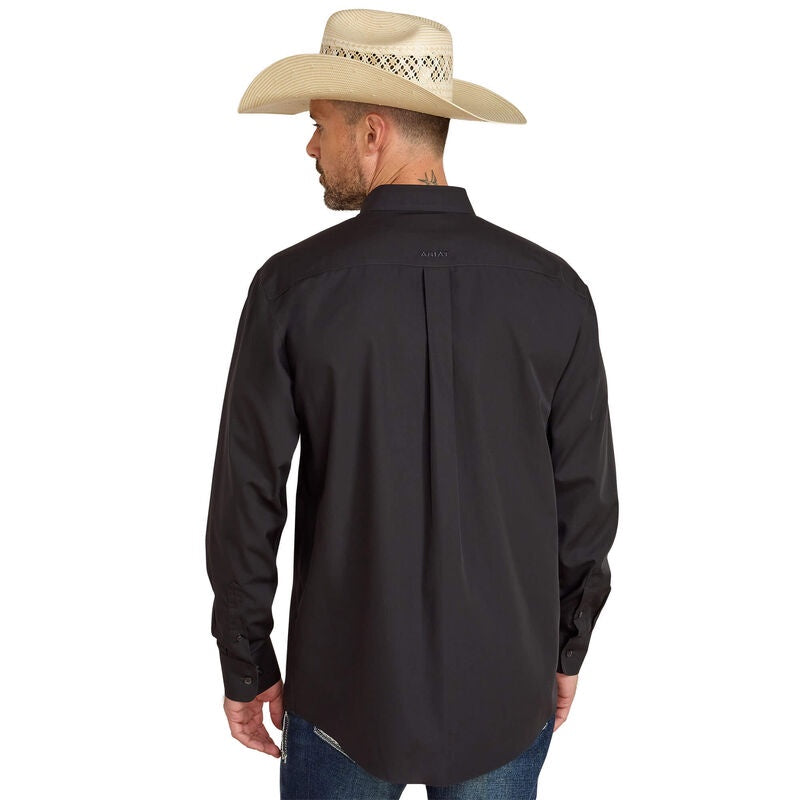 10020330 | ARIAT MEN'S NAVY BLUE WF SOLID CLASSIC FIT LS SHIRT