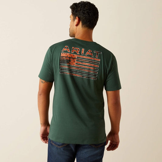10058890 | ARIAT MENS RUSTIC WOOD FLAG SS TEE