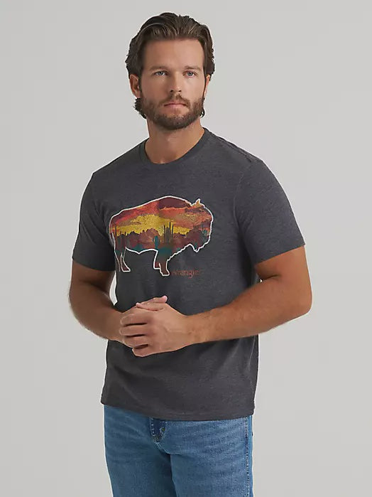 112372865 | WRANGLER MEN'S BUFFALO DESSERT SCENE S/S T-SHIRT - BLACK BEAUTY HEATHER