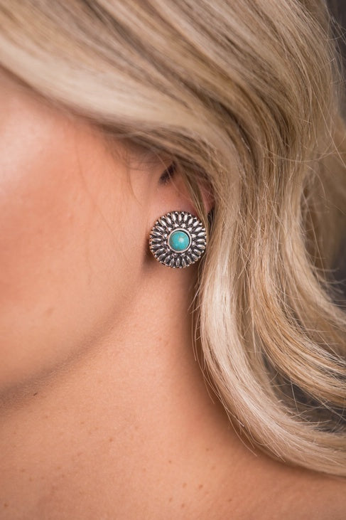E1223 | WEST & CO SILVER FLOWER STUD EARRINGS