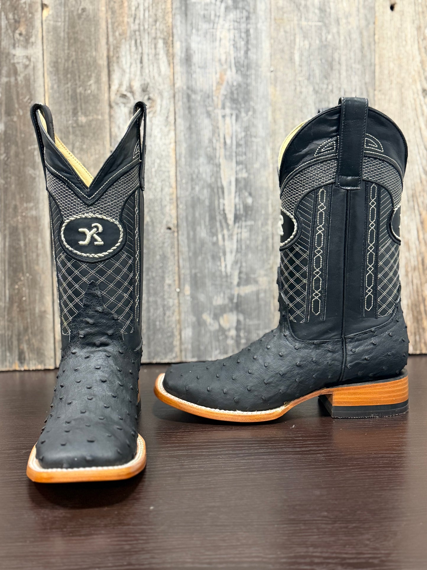 DARK RANCH OSTRICH IMITATION BLACK MATTE BULLDOG SQUARE