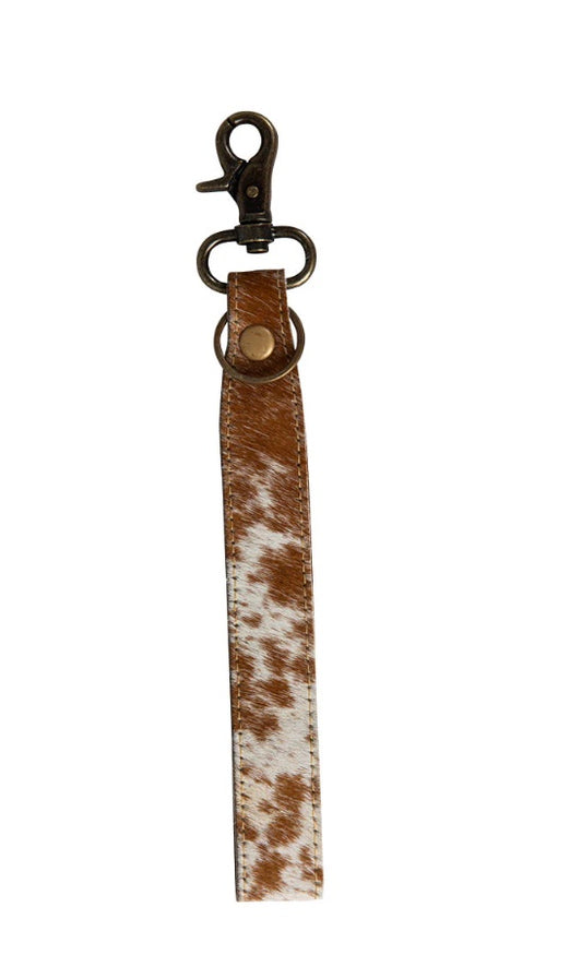 S-7559|QUIET SUNDOWN HAIR-ON HIDE KEYFOB