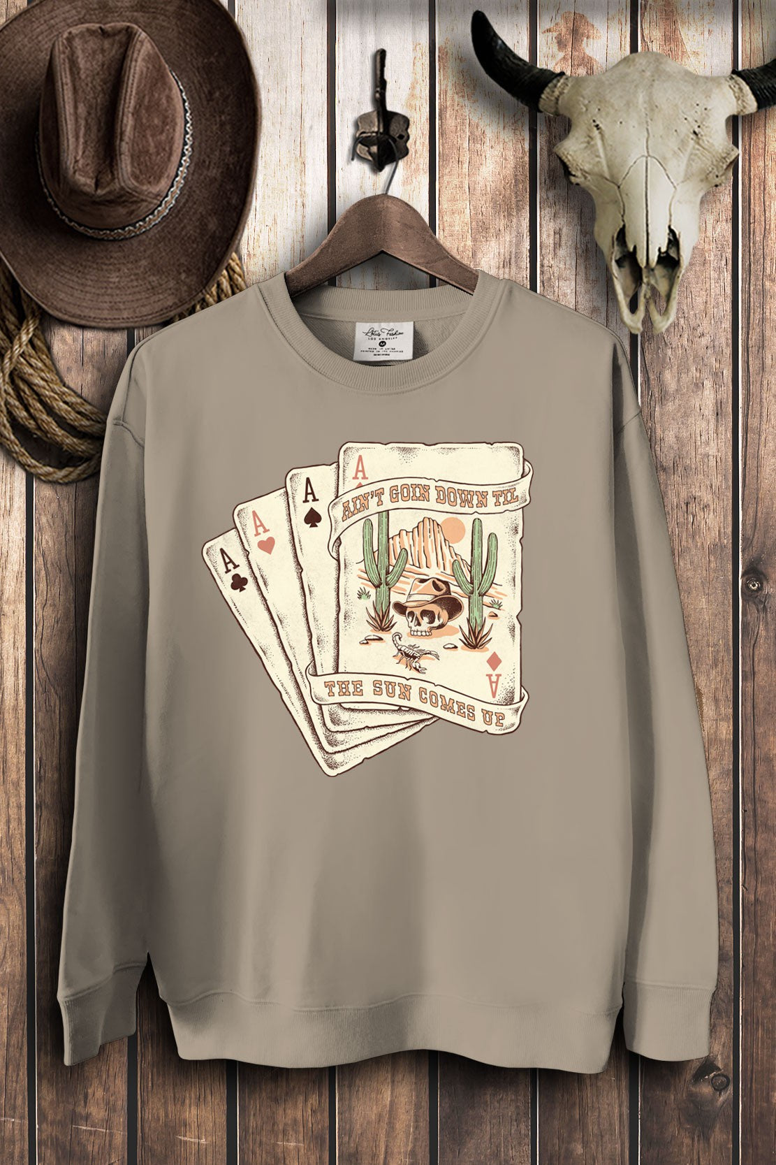 LF71-6102 | WOMEN'S LIGHT MOCHA CARDS SWEATSHIRT