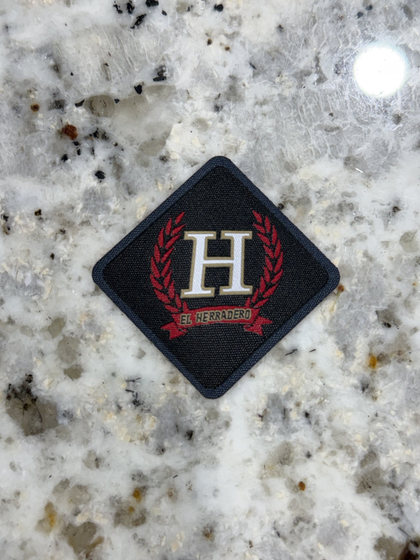 EL HERRADERO RHOMBUS PATCH BLACK/RED