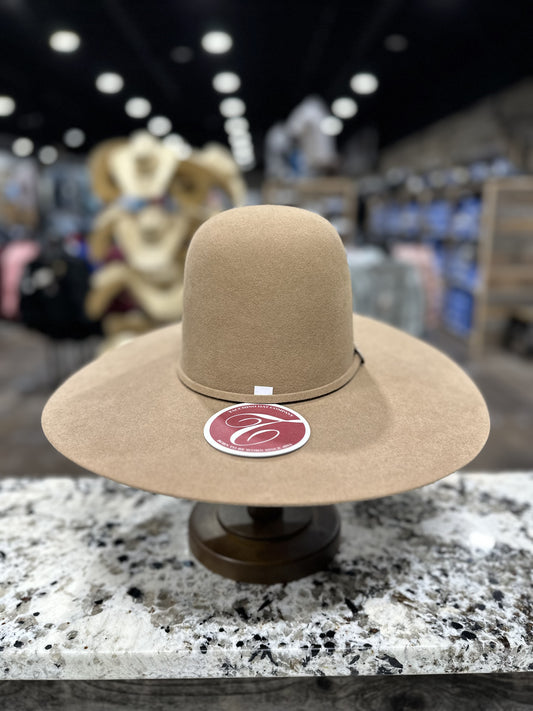 TACCHINOS FELT 10X PECAN OPEN CROWN