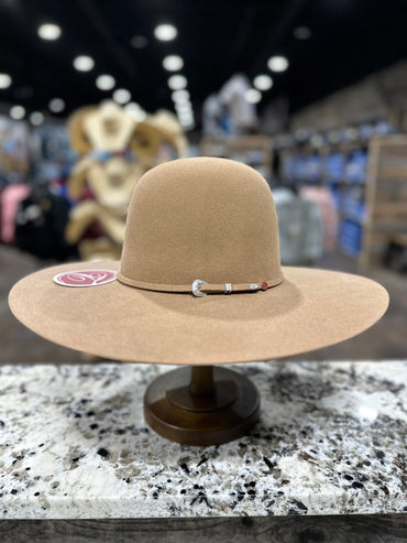 TACCHINOS FELT 10X PECAN OPEN CROWN