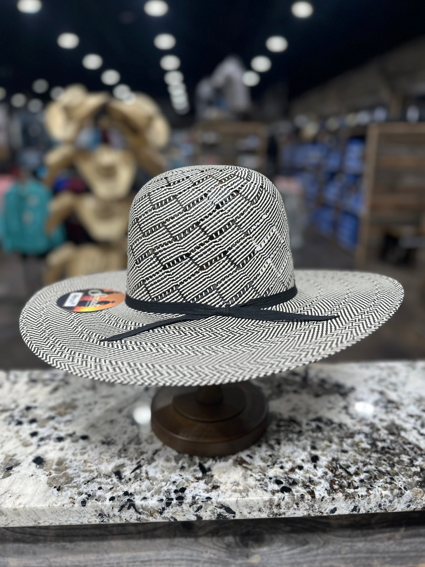 SERRATELLI STRAW SHAN SALIDA 4 1/2 INCH BRIM