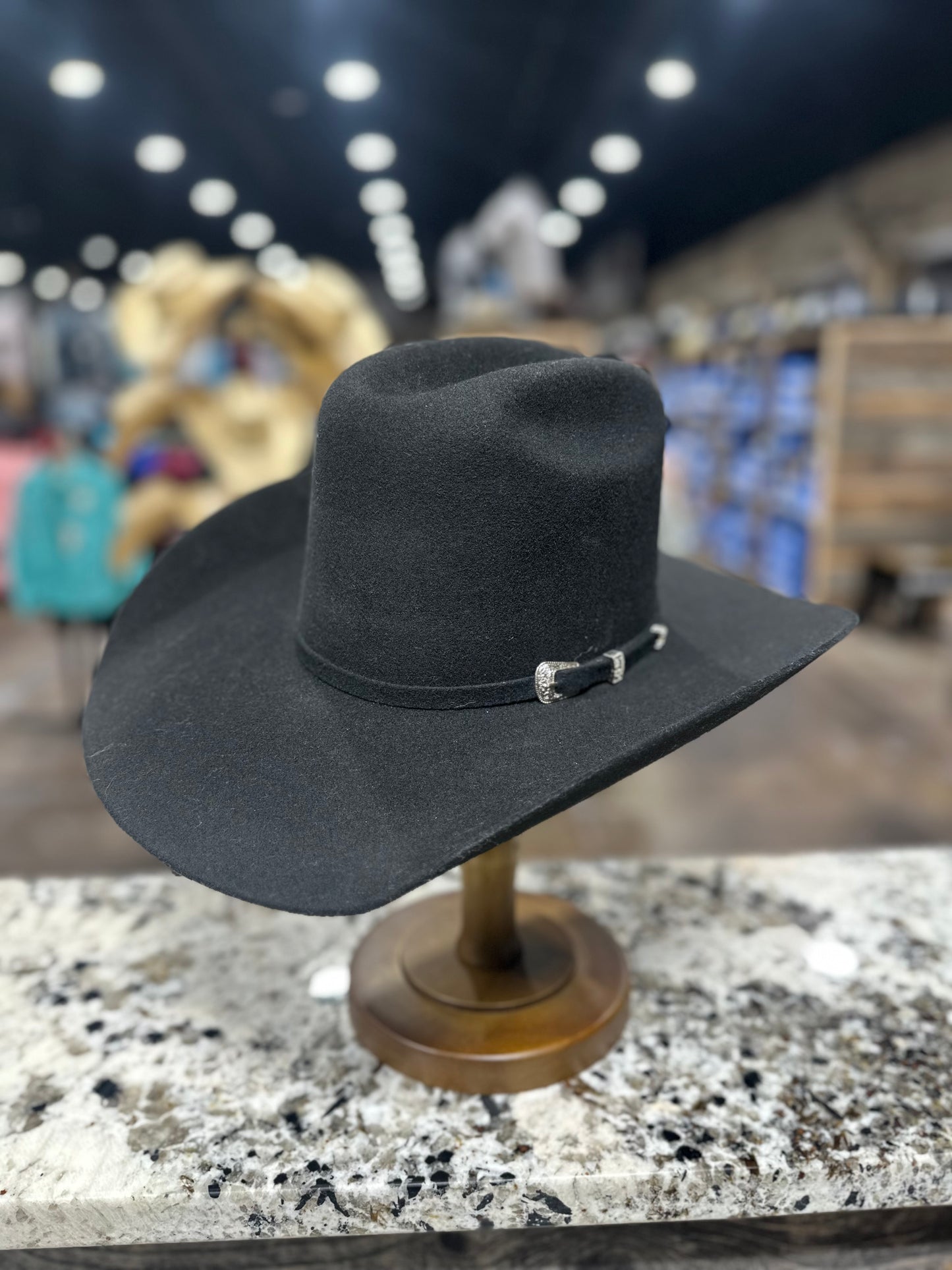 4XKA10 | RDR KIDS FELT 4X BLACK PRE SHAPE
