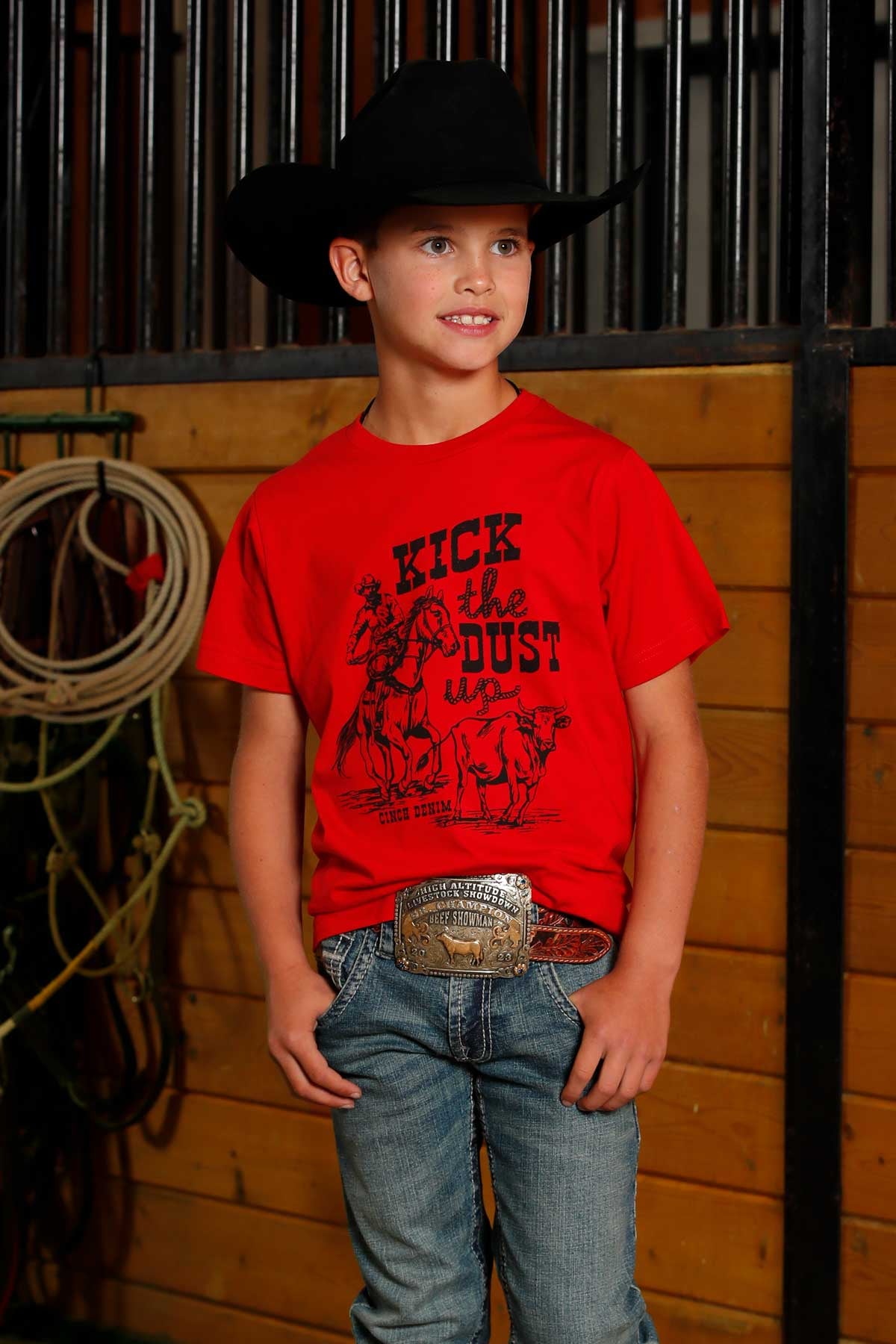 MTT7670169 | CINCH BOY'S RED KICK THE DUST UP S/S T-SHIRT