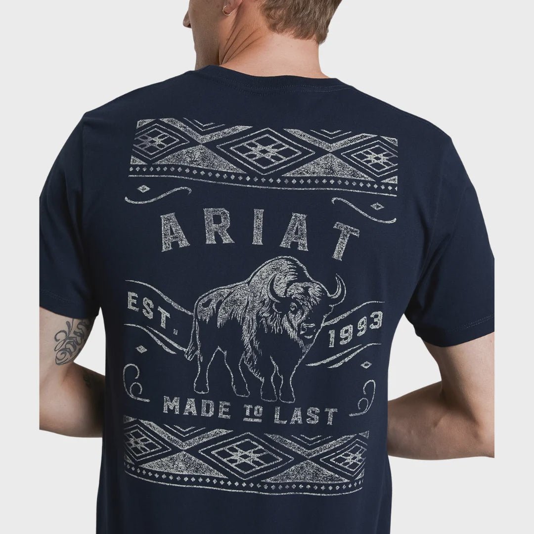 10082626 | ARIAT MEN'S SOUTHWEST BISON S/S TEE - NEW NAVY