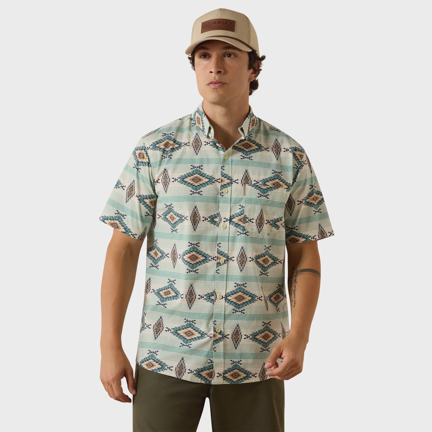 10073644 | ARIAT MEN'S MERLIN MODERN FIT S/S SHIRT - PRISTINE LARGE SOUTHWEST STRIPE