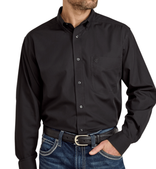 10020328 | ARIAT MEN'S BLACK WRINKLE FREE SOLID LS SHIRT