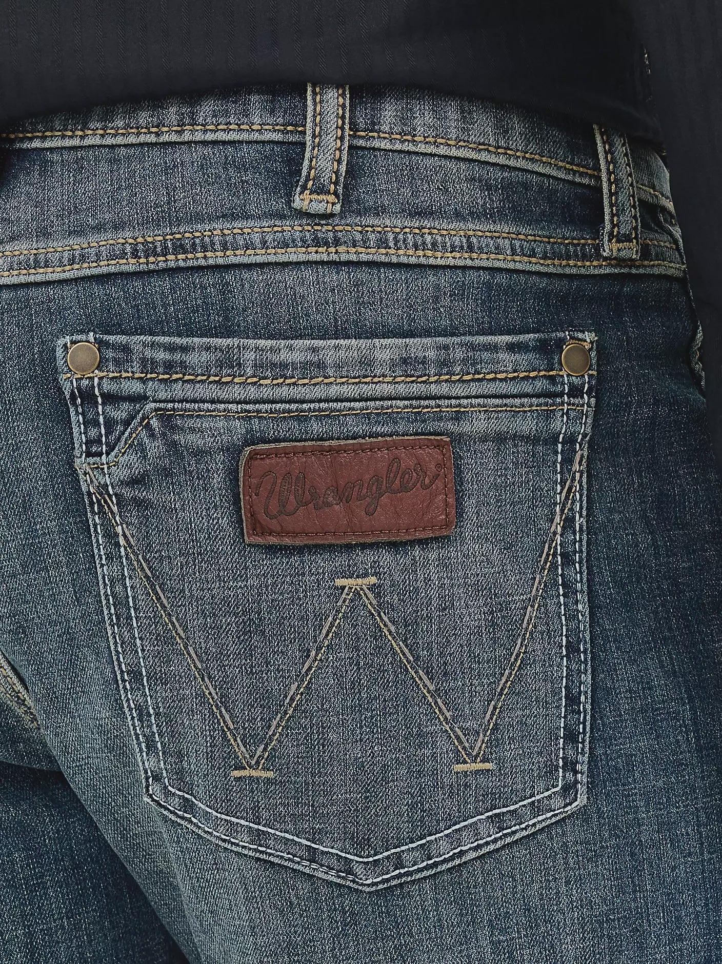 WLT77LY | WRANGLER MEN'S RETRO SLIM FIT BOOTCUT JEAN - LAYTON