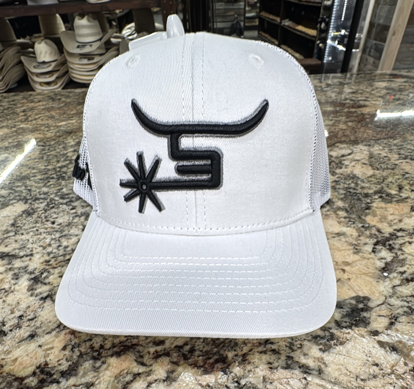 SPIN'EM LEGEN ADJUSTABLE CAP - WHITE/BLACK LOGO