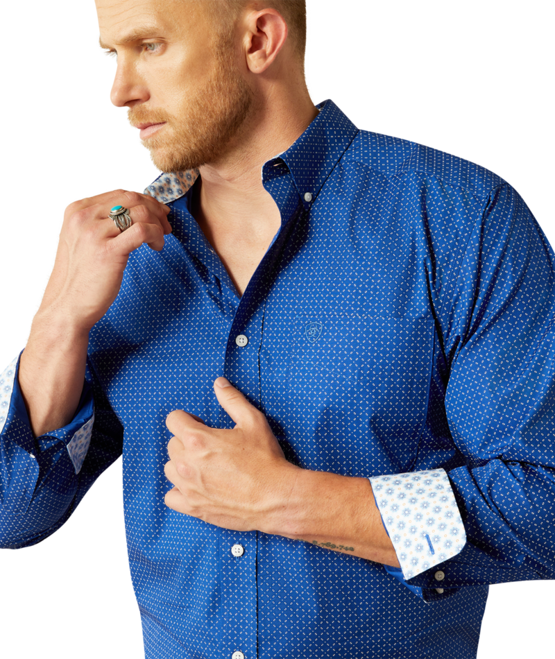 10054721 | ARIAT MEN'S WRINKLE FREE BODIE CLASSIC FIT L/S SHIRT - NAVY