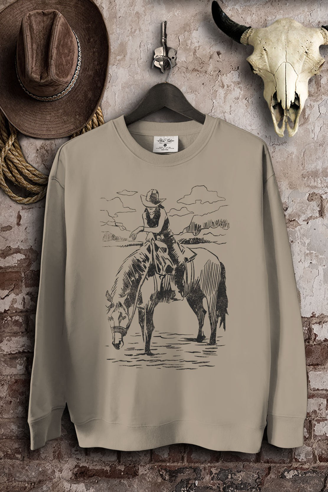 LF71-4226 /WOMENS WILD WEST COWGIRL SWEATSHIRT