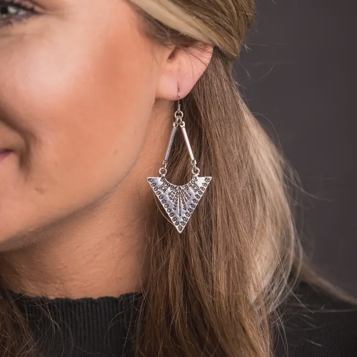 E947BS | WEST & CO BURNISHED SILVER TRIANGLESTAMPED DROP EARRING