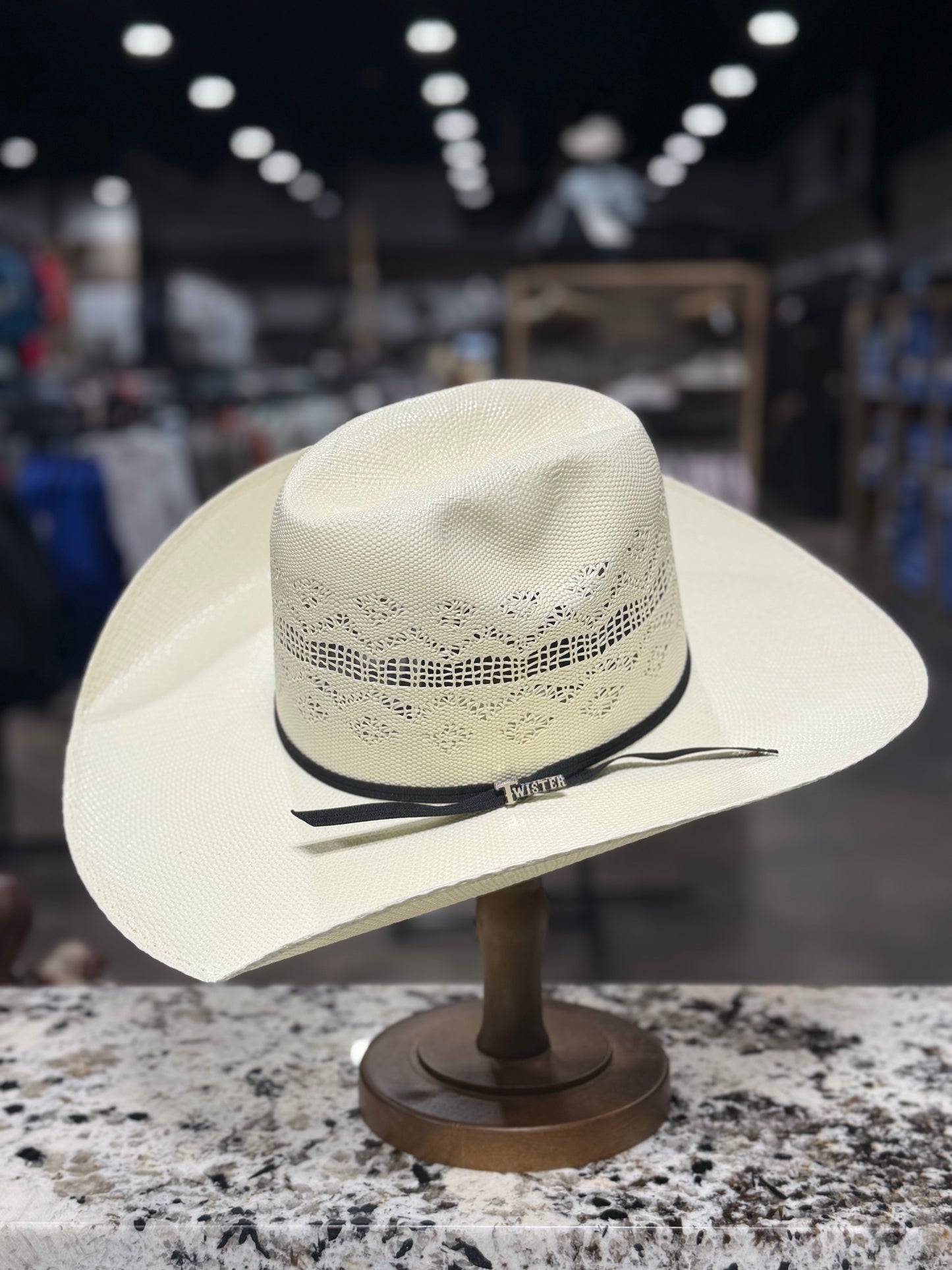 T71872 | TWISTER STRAW BANG OPEN CROWN 4 1/2 INCH BRIM