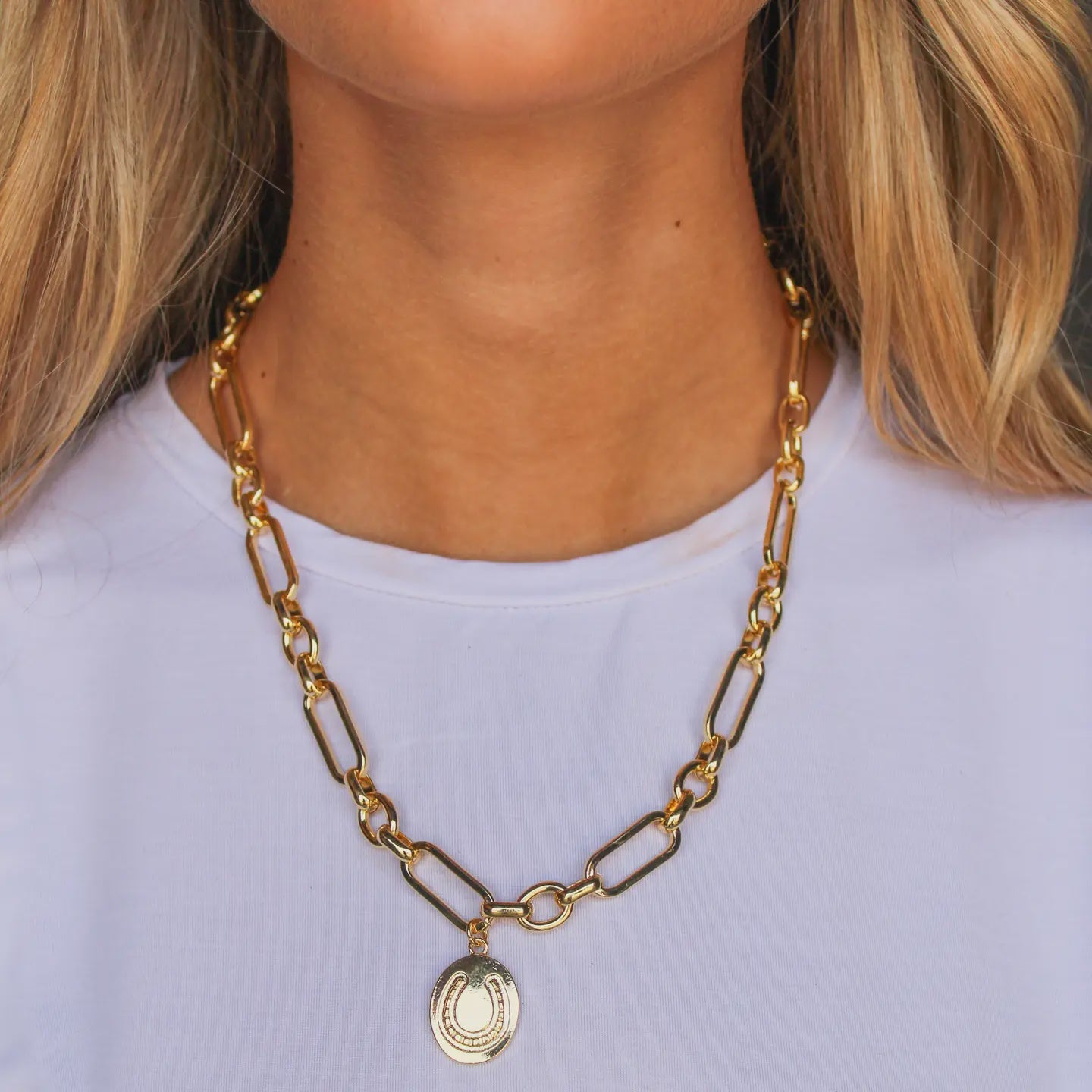 COMES WITH POUCH- WC-N14G | WEST&CO 18" 18K GOLD PLATED WITH HORSESHOE PENDANT CHAIN NECKLACE