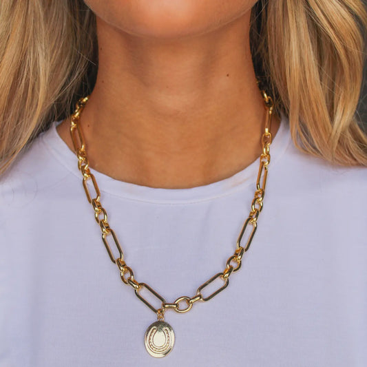 COMES WITH POUCH- WC-N14G | WEST&CO 18" 18K GOLD PLATED WITH HORSESHOE PENDANT CHAIN NECKLACE