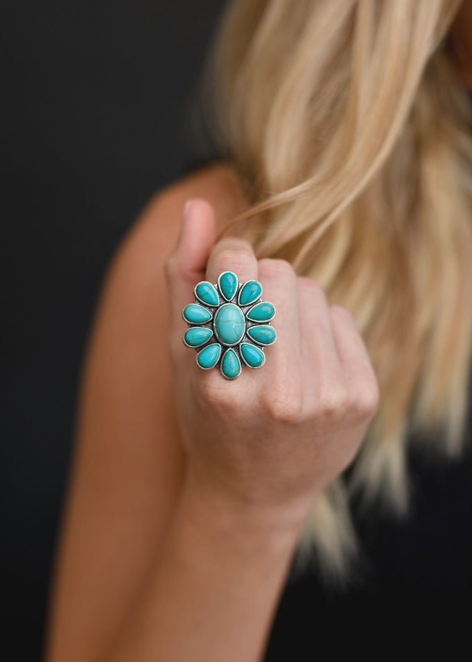 R269 | WEST & CO ADJUSTABLE TURQUOISE FLOWER CLUSTER RING