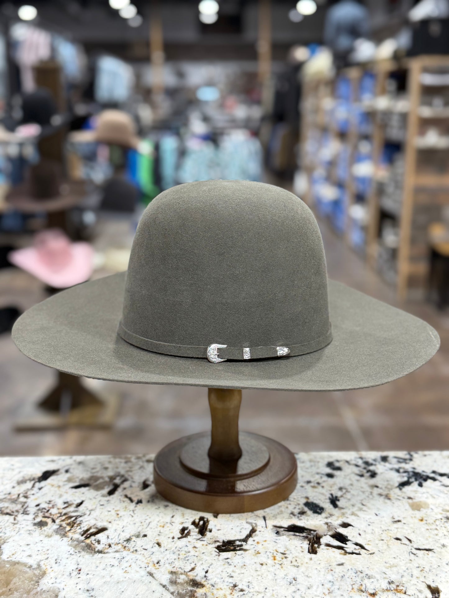RESISTOL FELT 6X SAGE OPEN CROWN 4 1/4 INCH BRIM