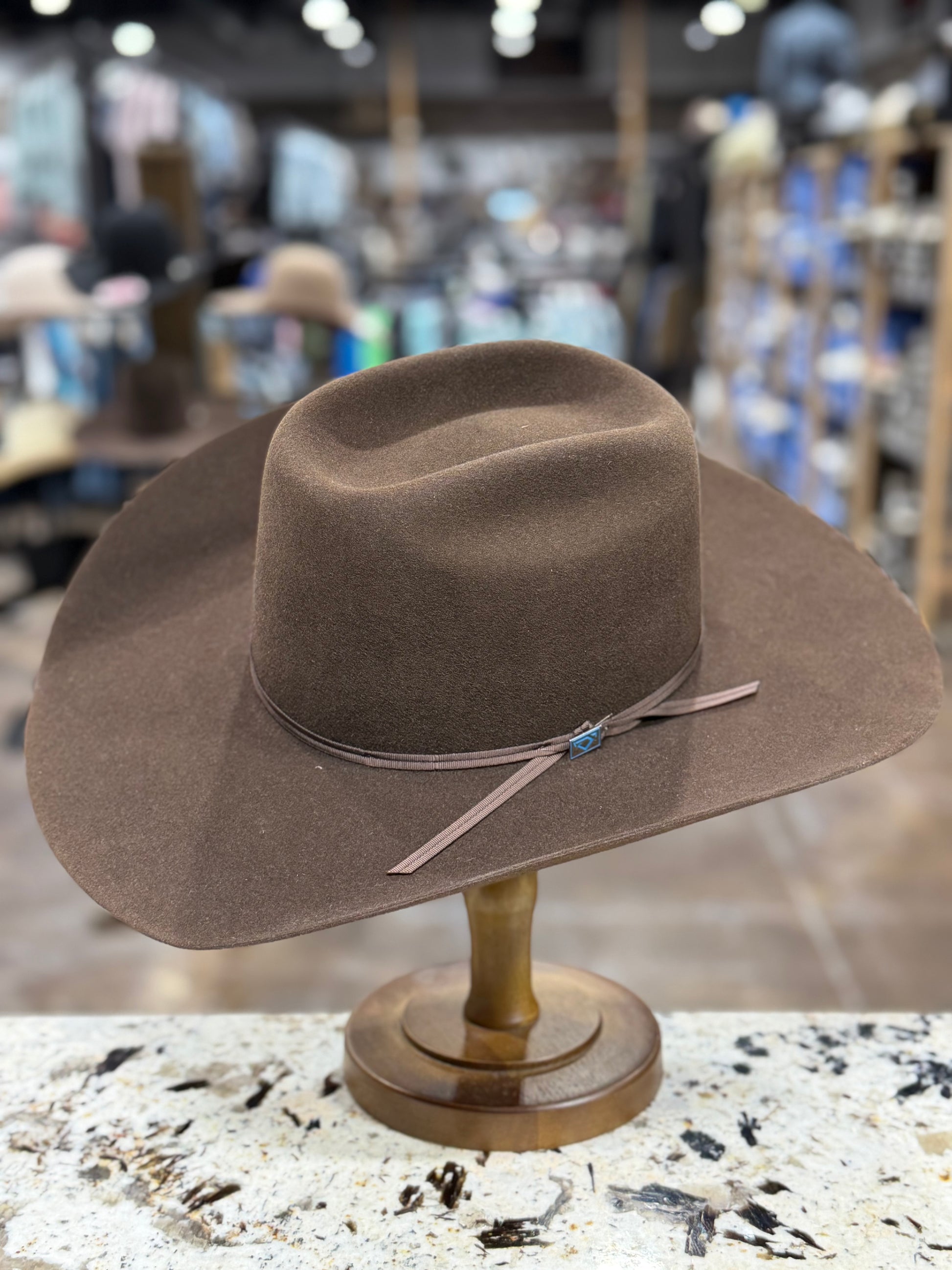 RESISTOL FELT 5X CHOCOLATE BARTON 4 1/4 INCH BRIM