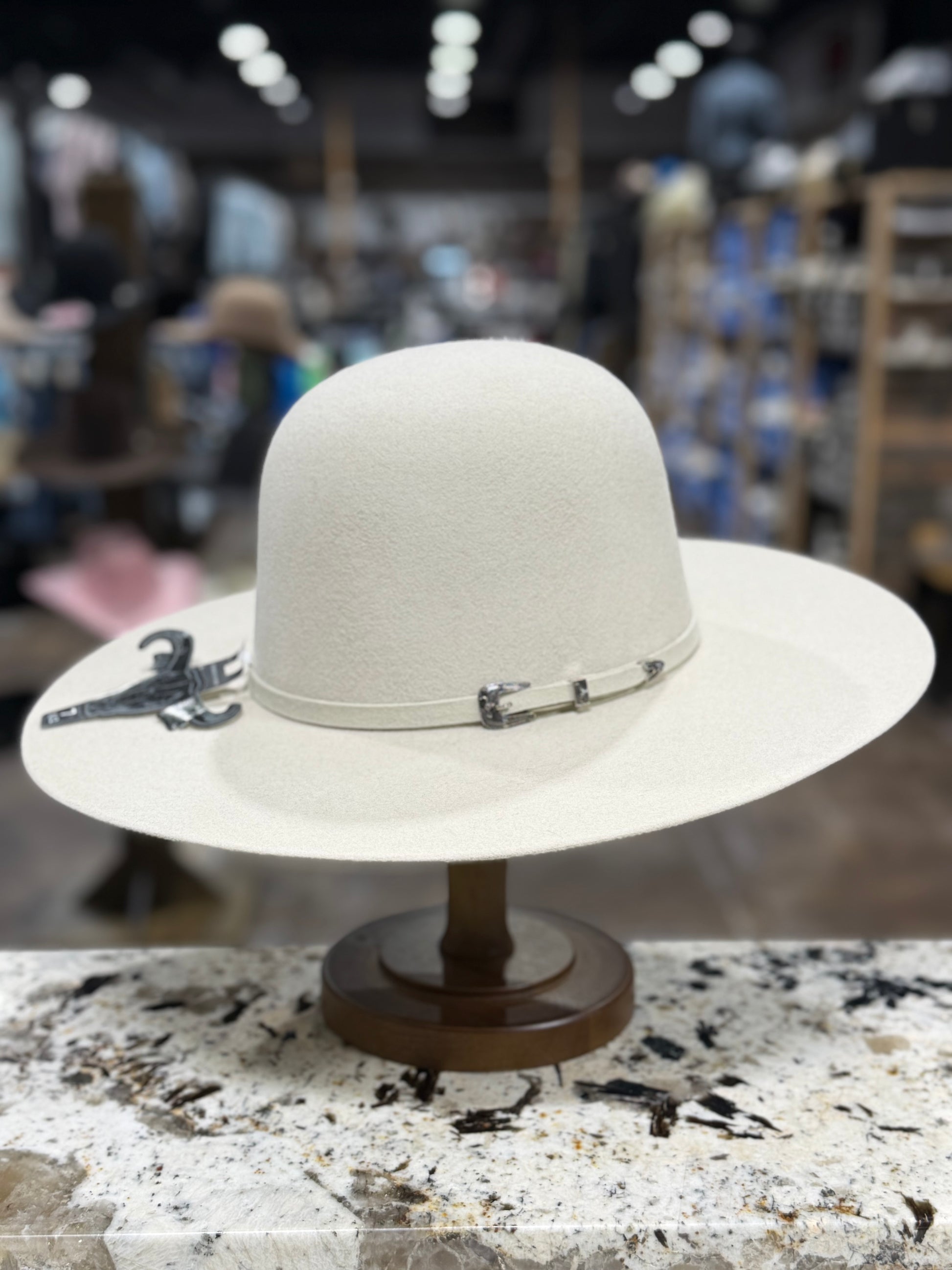 CUERNOS CHUECOS 6X FELT CRYSTAL OPEN CROWN 4 1/4 INCH BRIM
