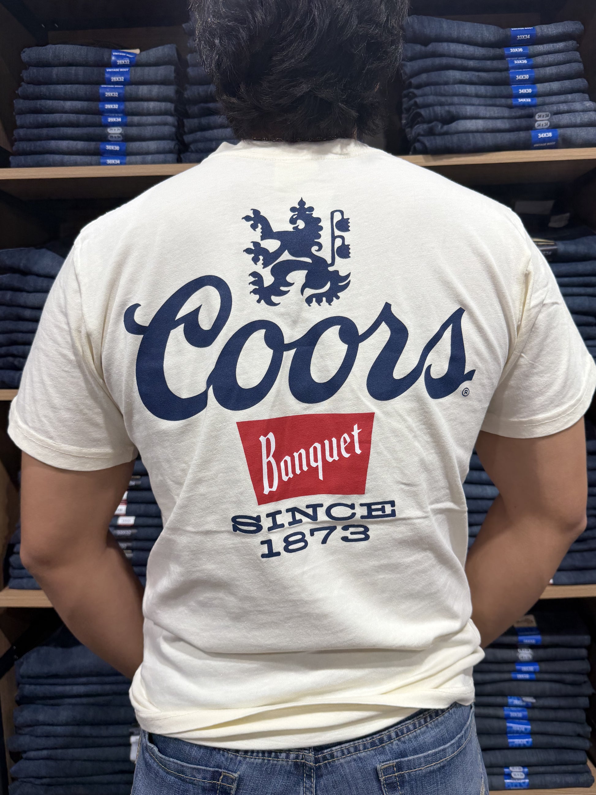 47-722-361 | MENS IVORY COORS BANQUET 1873 SS TEE