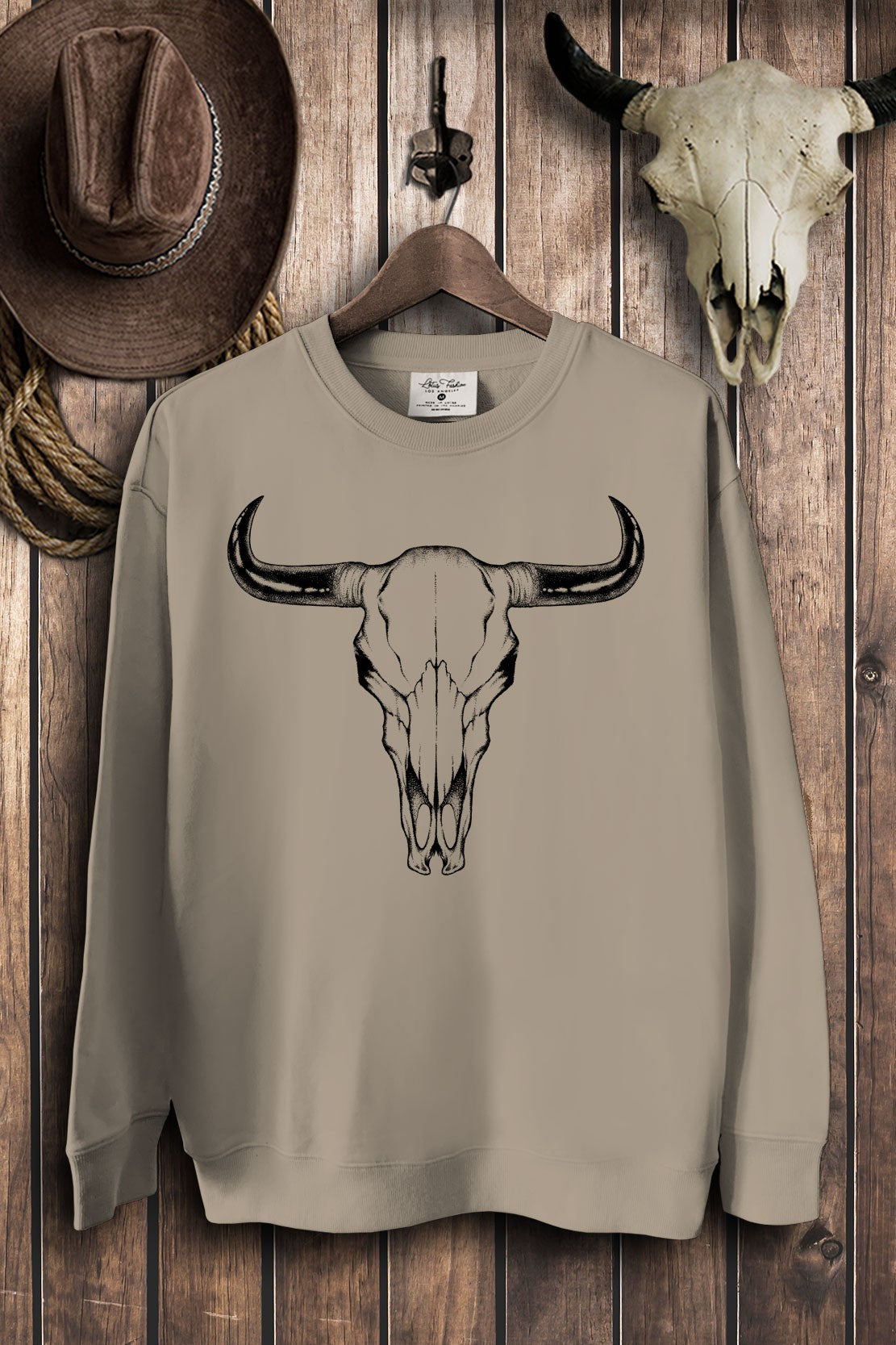 WOMENS COW SKULL SWEATSHIRT-LF71-3650