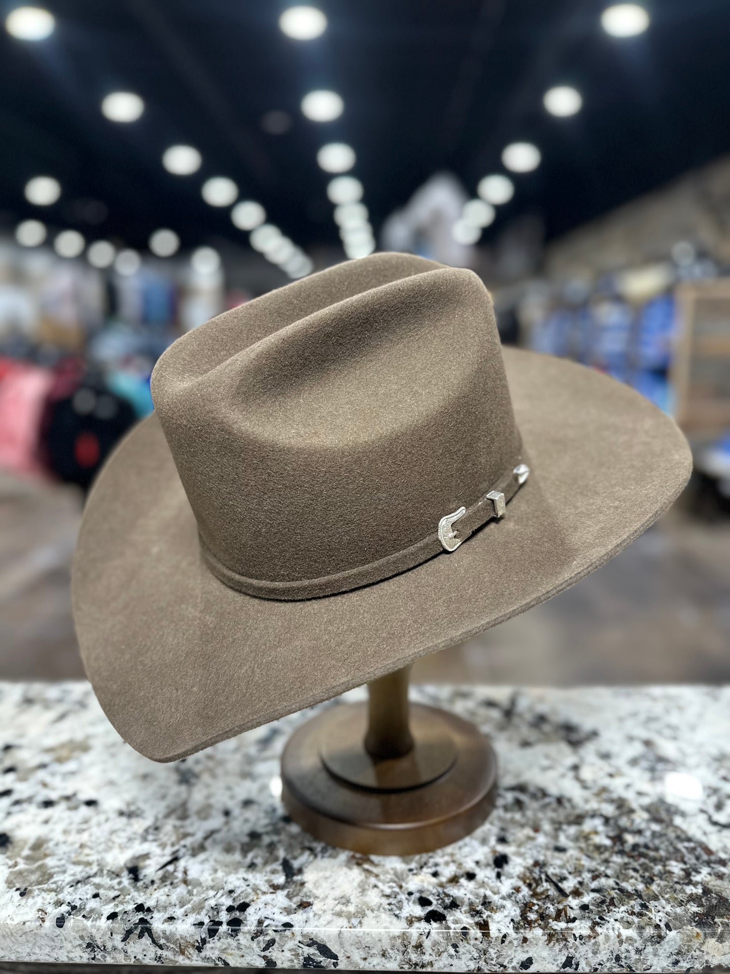 RESISTOL FELT 3X KB OAK TUCKER 4 INCH BRIM PRE SHAPE