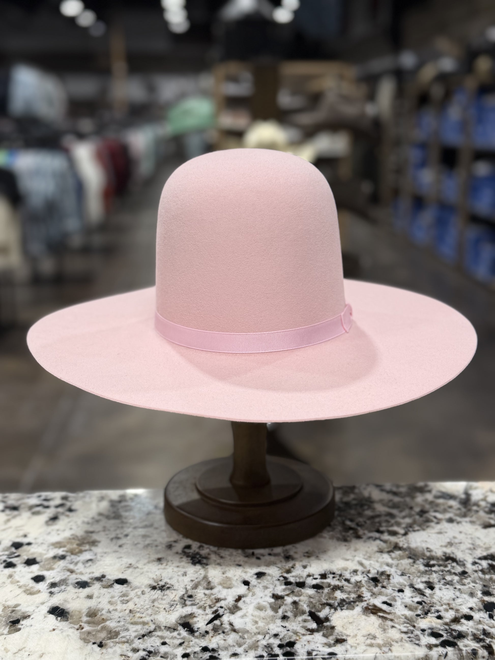 RODEO KING FELT 7X POWDER PINK OPEN CROWN 4 1/4 INCH BRIM
