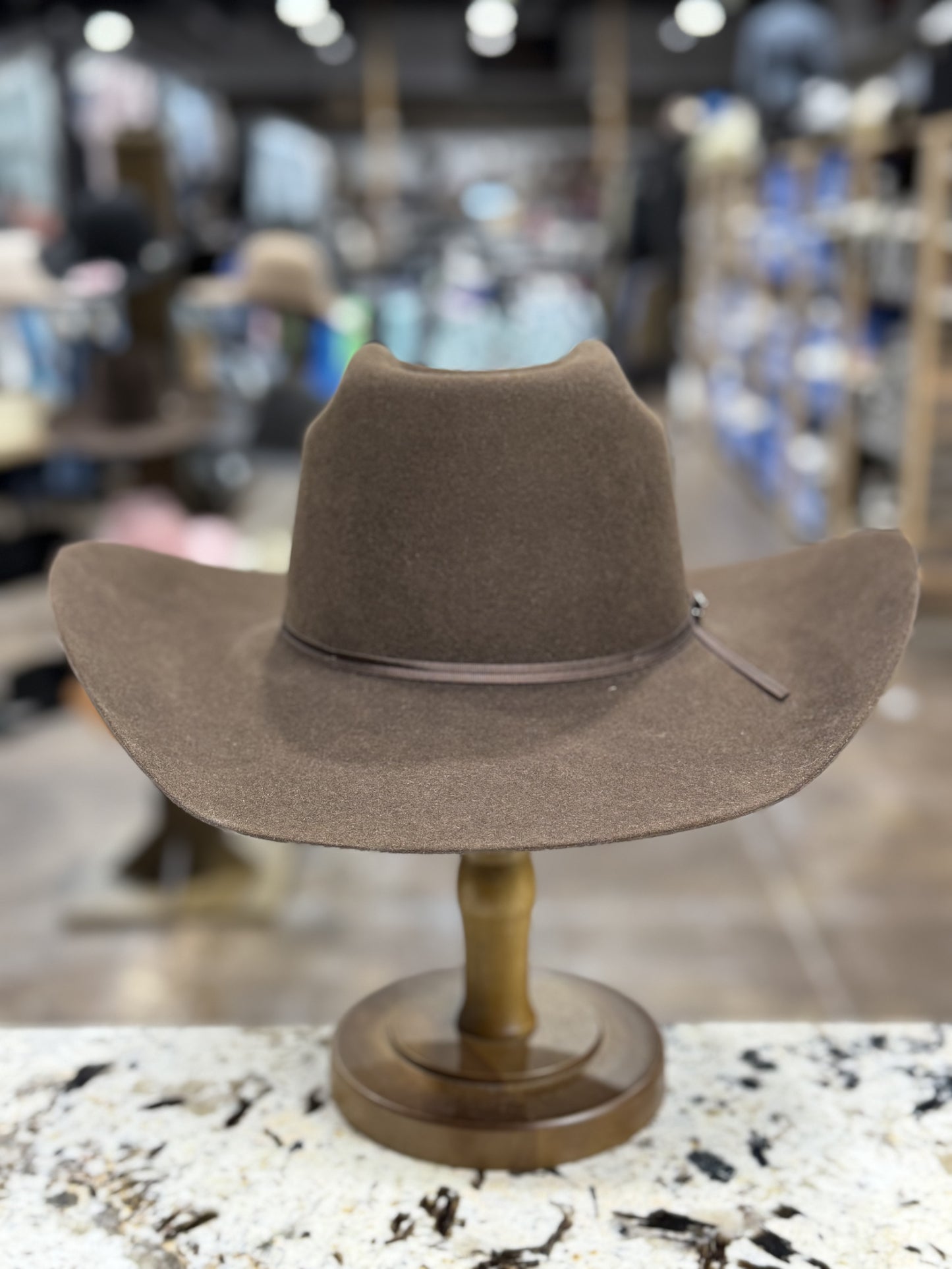 RESISTOL FELT 5X CHOCOLATE BARTON 4 1/4 INCH BRIM
