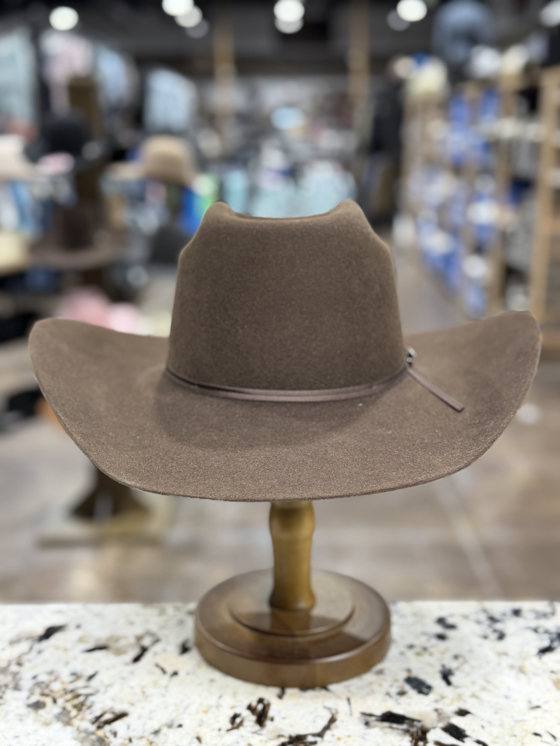 RESISTOL FELT 5X CHOCOLATE BARTON 4 1/4 INCH BRIM