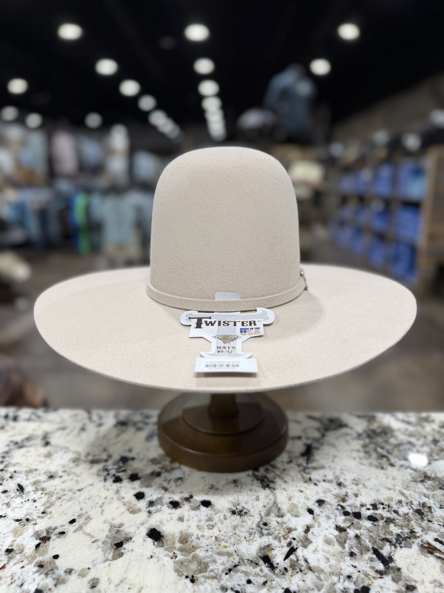 T7645645 | TWISTER FELT 10X BONE OPEN CROWN 4 1/4 INCH BRIM