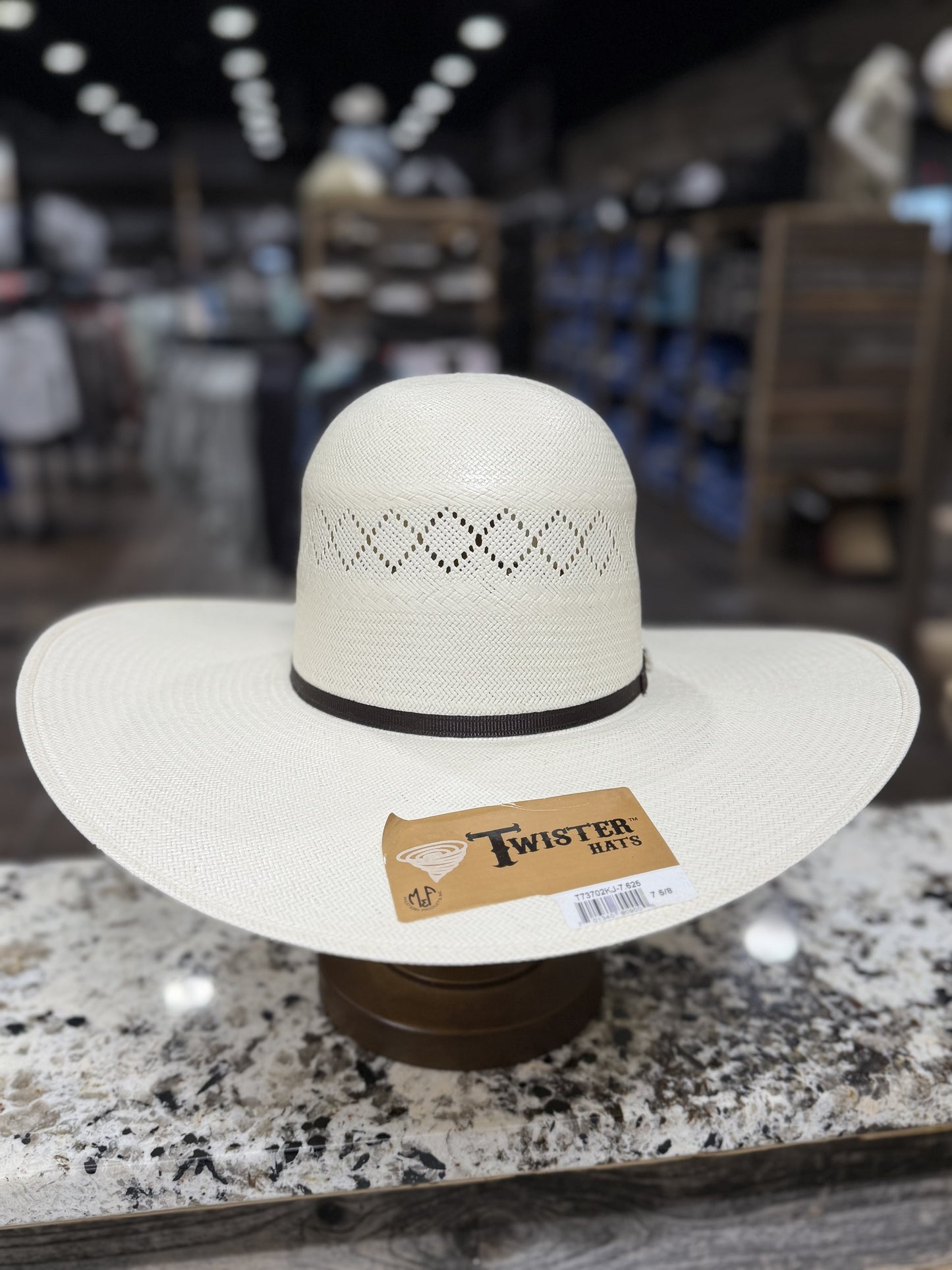 T73702KJ | TWISTER STRAW 20X SHANTUNG OPEN CROWN