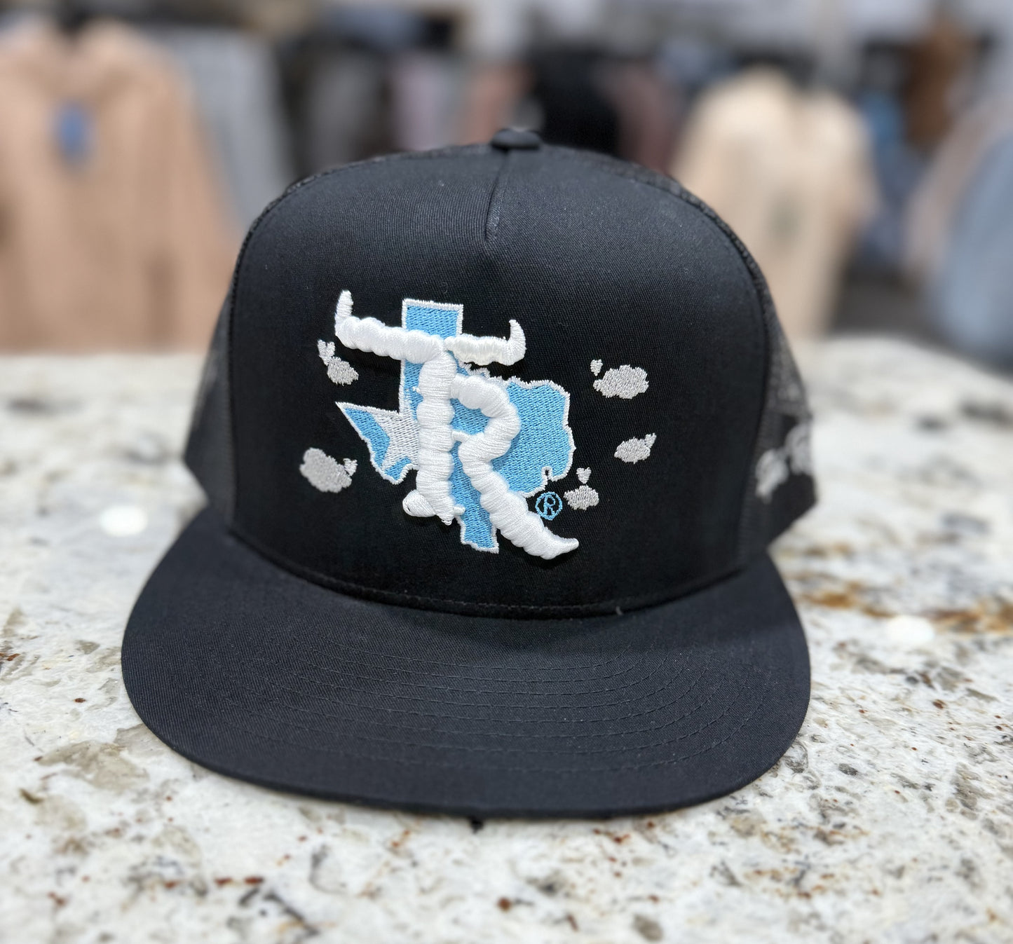 TEXAS RANCH IN THE CLOUDS CAP