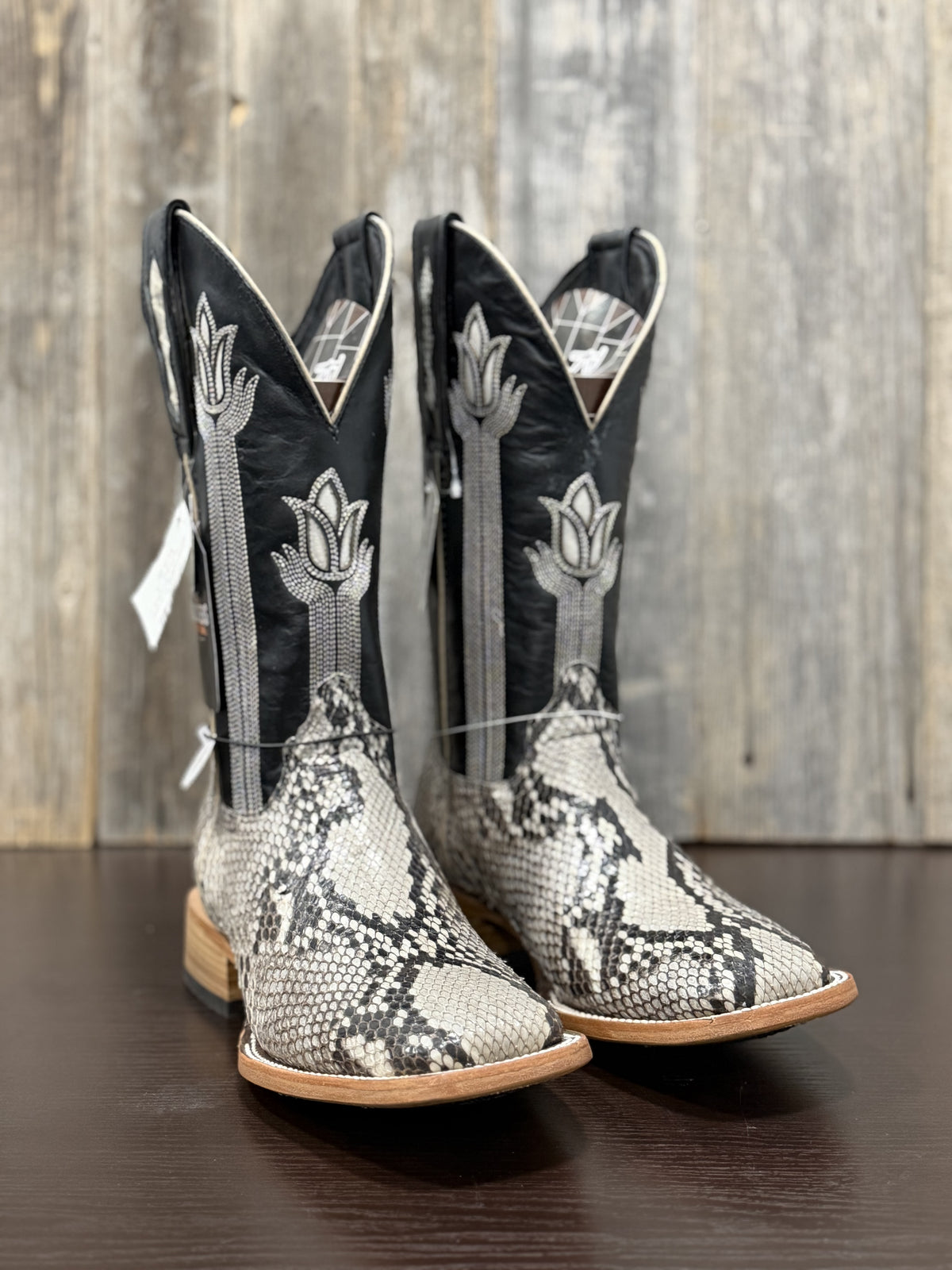 RANCHERS PYTHON BACK CUT NATURAL MUSTANG TOE BLACK TULIP TUBE