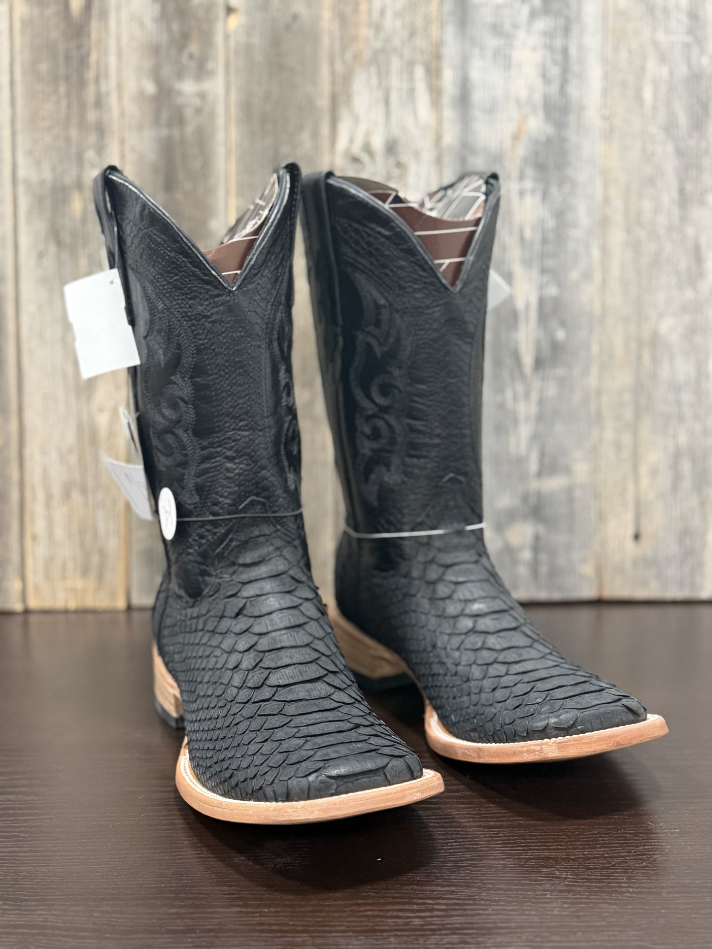 RANCHERS PYTHON MATTE BLACK