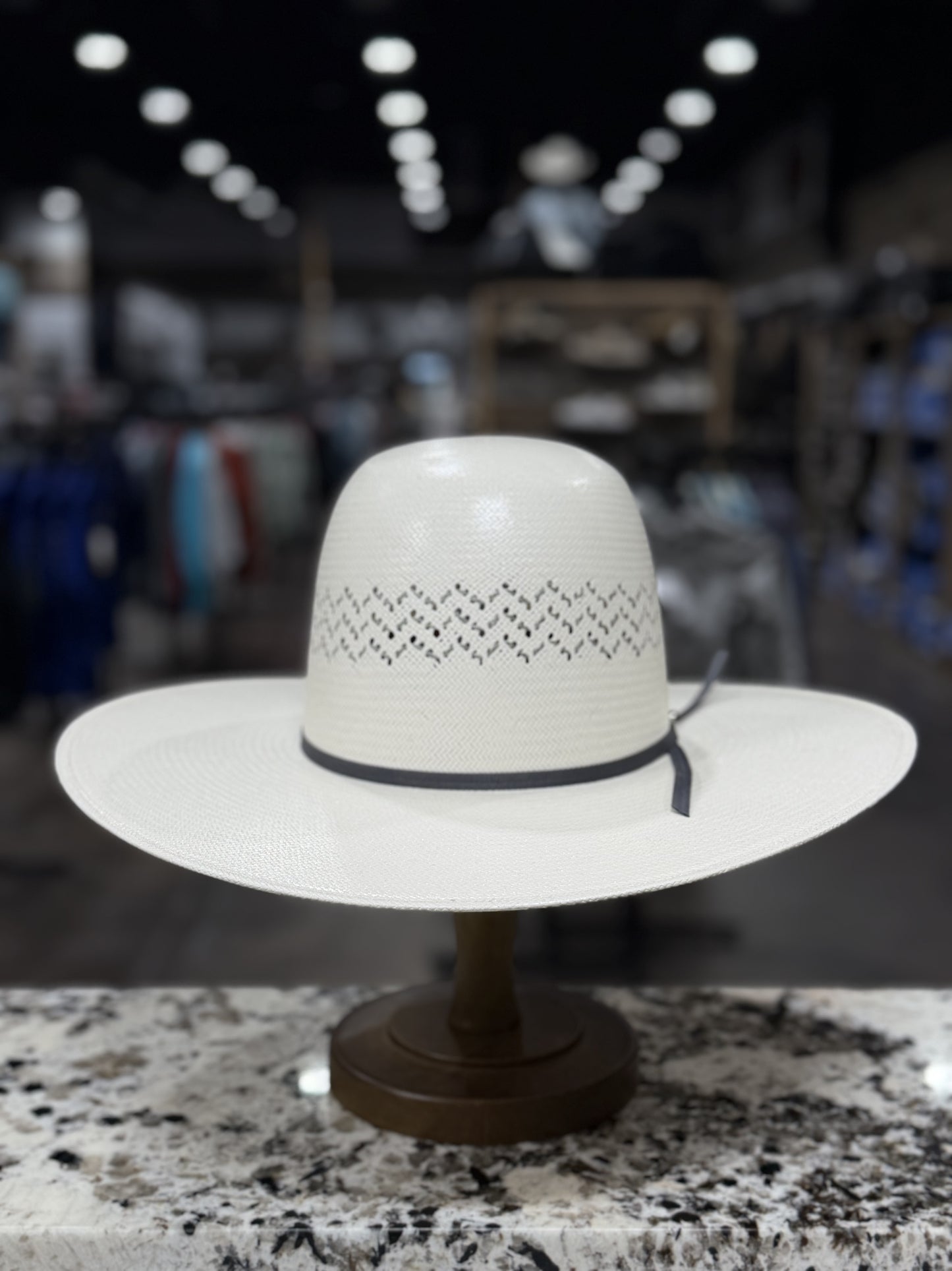 PH81O | PROHATS STRAW HAT OPEN CROWN 4 1/2 INCH BRIM