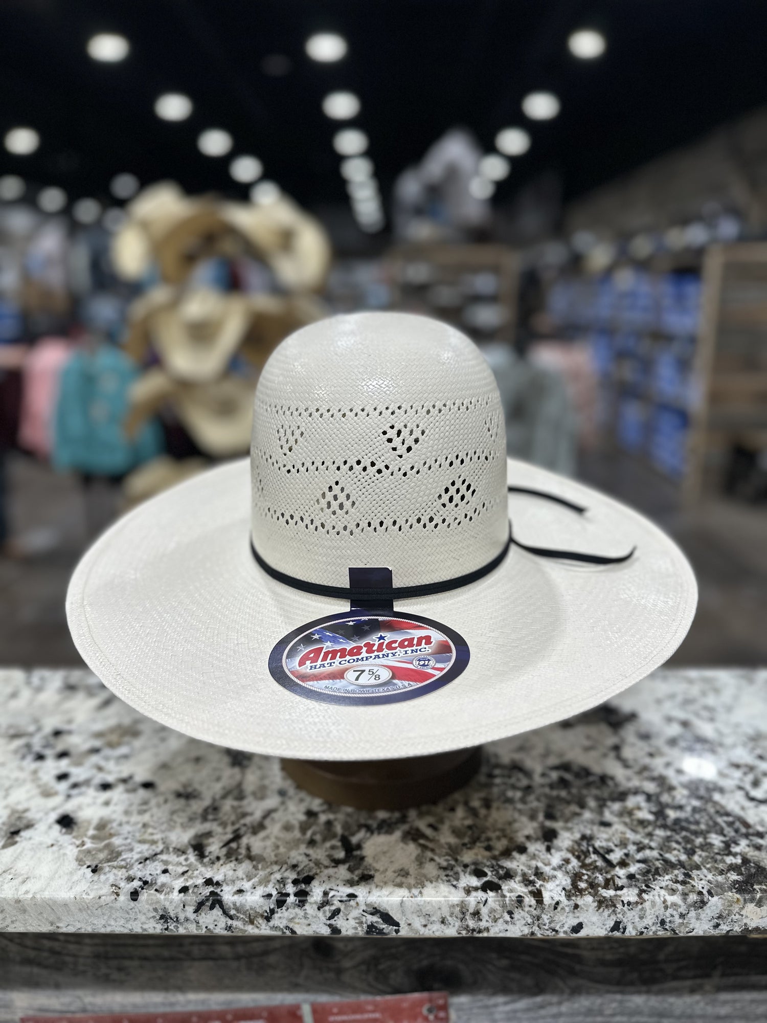 8200-2CBLK | AMERICAN STRAWHAT OPEN CROWN 4 1/2 INCH BRIM