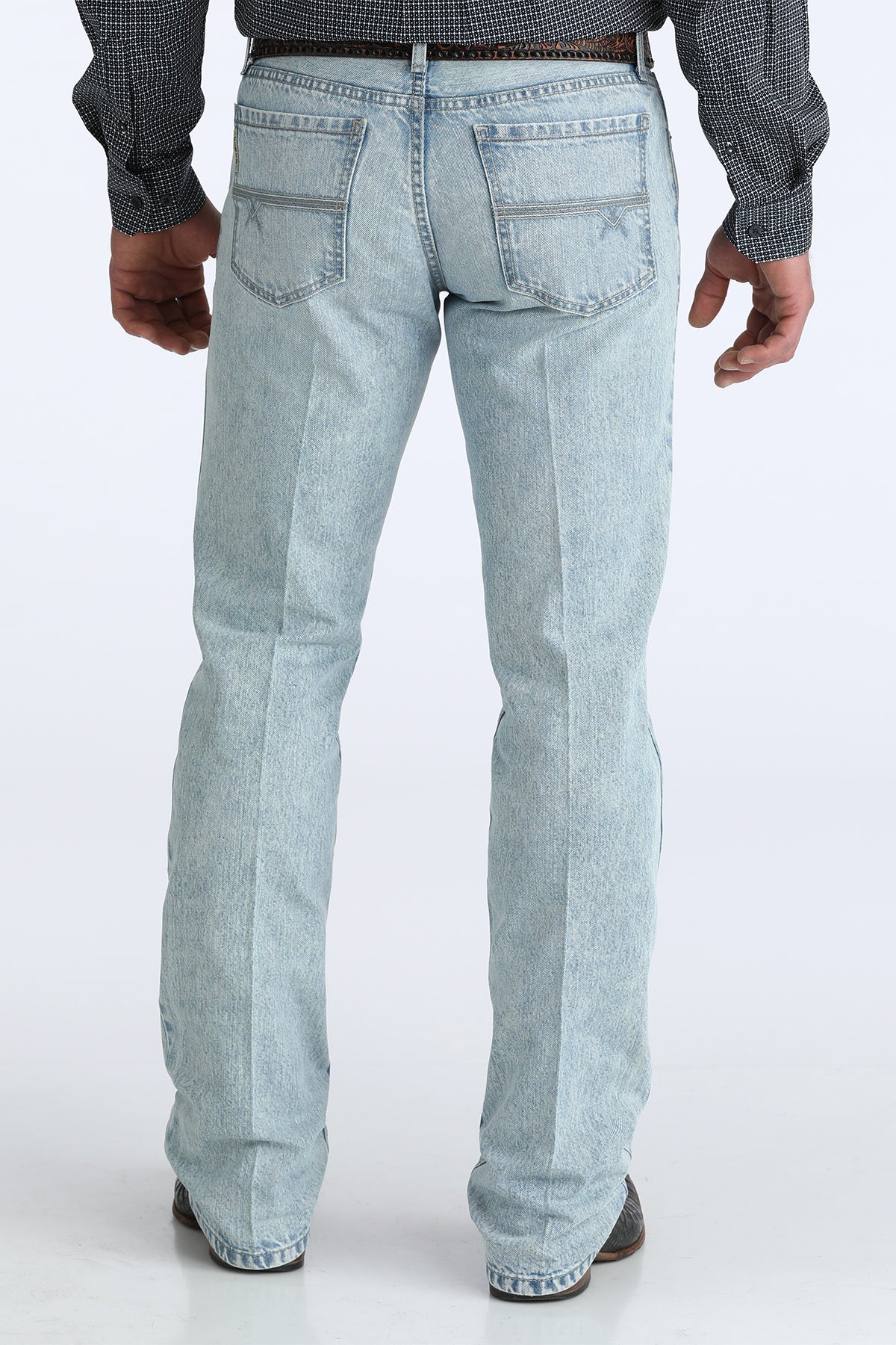 MB33236001 | CINCH MEN'S IAN SLIM FIT BOOT CUT JEAN - LIGHT STONEWASH
