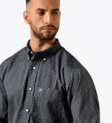 10079294 | ARIAT MEN’S WRINKLE FREE BARNABY CLASSIC FIT L/S SHIRT - PHANTOM PAISLEY
