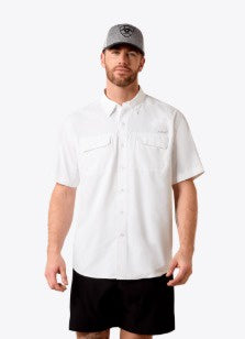 10081900 | ARIAT MEN’S VENTTEK OUTBOUND CLASSIC FIT S/S SHIRT - WHITE