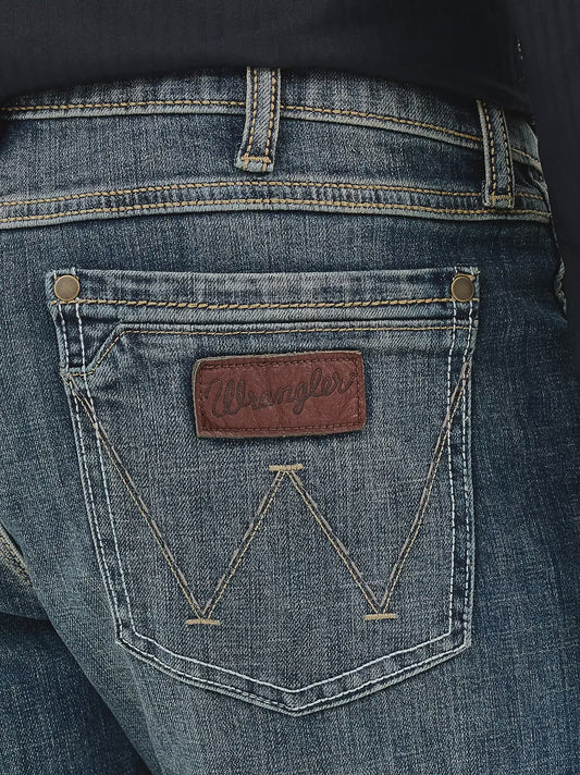 WLT77LY | WRANGLER MEN'S RETRO SLIM FIT BOOTCUT JEAN - LAYTON