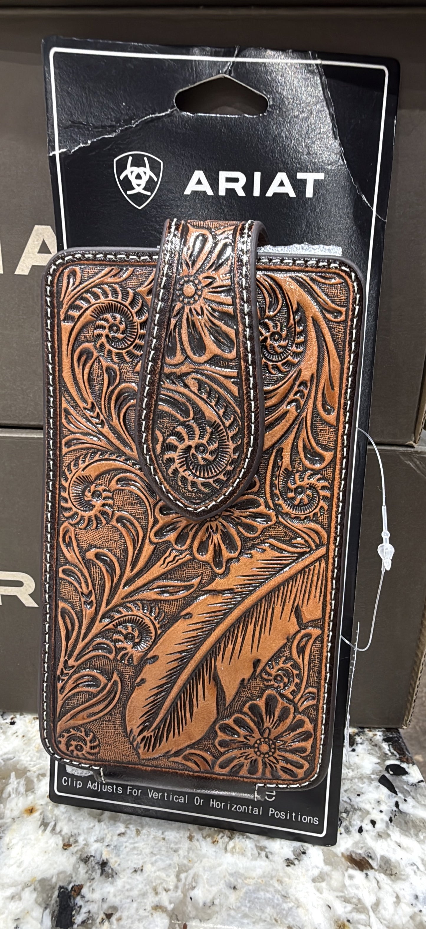 A0603802 | ARIAT FEATHER TOOLED CELLPHONE CASE