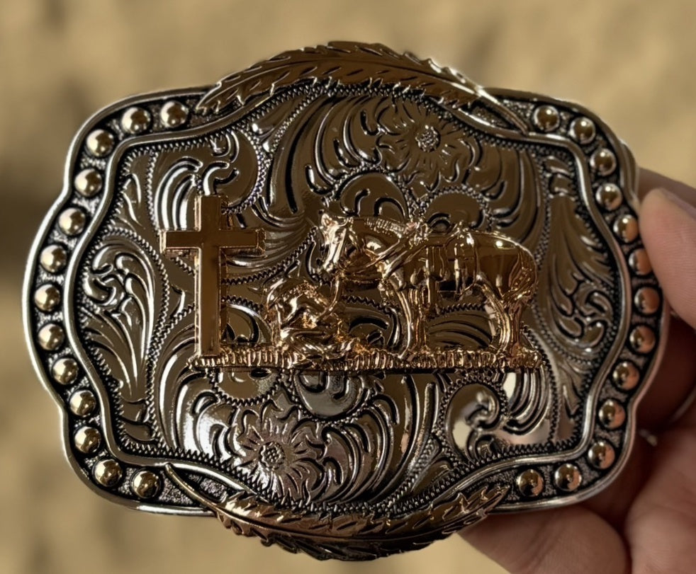 PRAYING COWBOY SCALLOPED BORDER BUCKLE