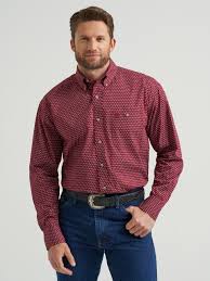 112369639 | WRANGLER MEN'S GEORGE STRAIT WHITE/WINE LS SHIRT